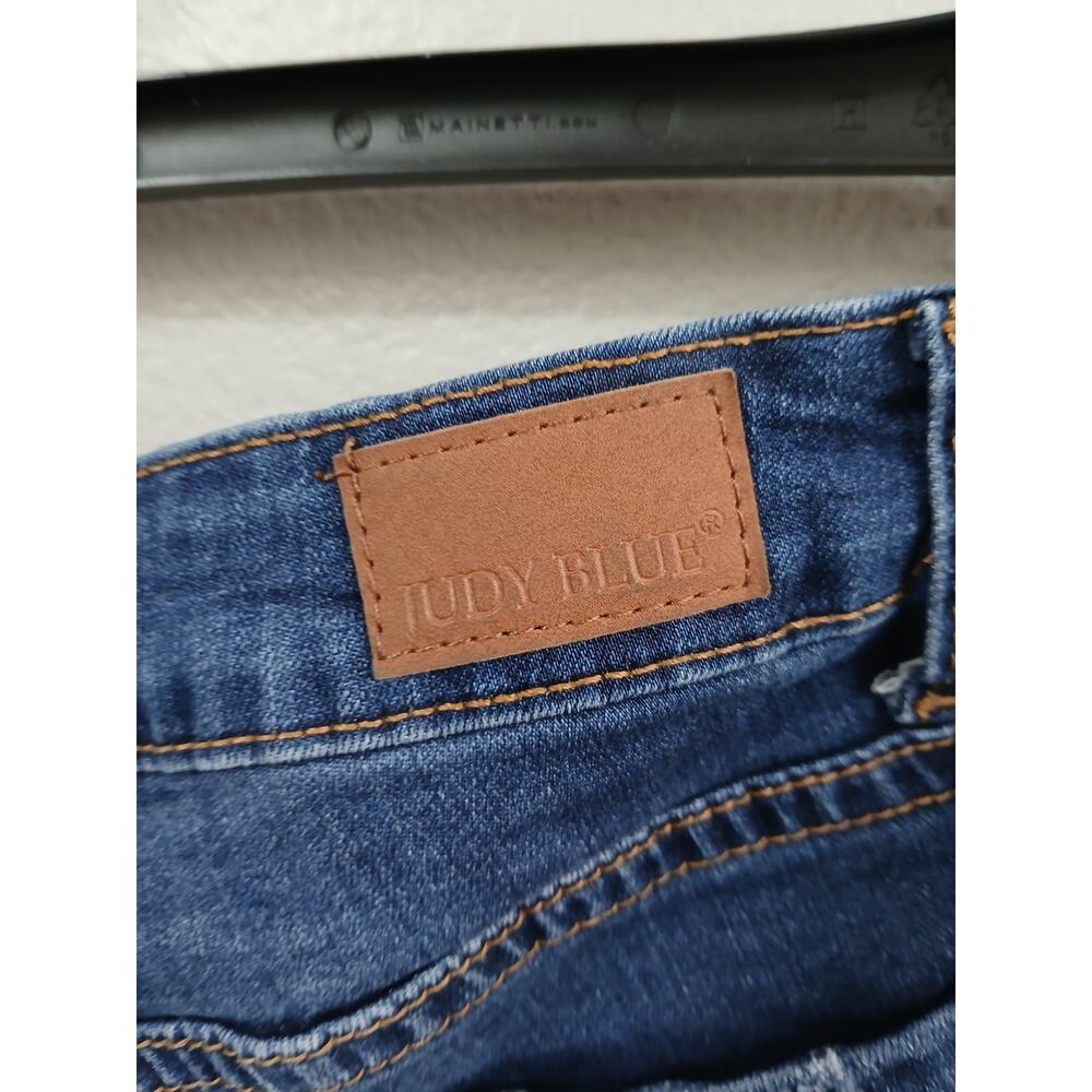 Judy blue distressed hem denim shorts womens small - Picture 5 of 7